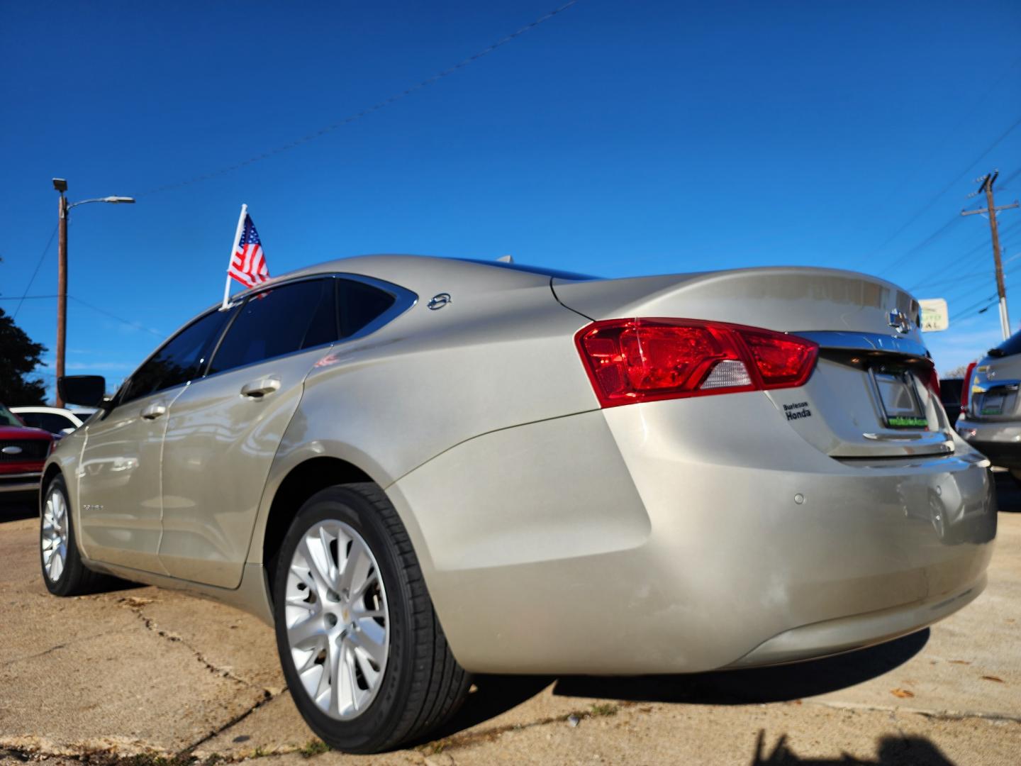 2014 GOLD Chevrolet Impala LS (2G11Y5SL5E9) , AUTO transmission, located at 2660 S.Garland Avenue, Garland, TX, 75041, (469) 298-3118, 32.885551, -96.655602 - Welcome to DallasAutos4Less, one of the Premier BUY HERE PAY HERE Dealers in the North Dallas Area. We specialize in financing to people with NO CREDIT or BAD CREDIT. We need proof of income, proof of residence, and a ID. Come buy your new car from us today!! This is a very well cared for 2014 Ch - Photo#6